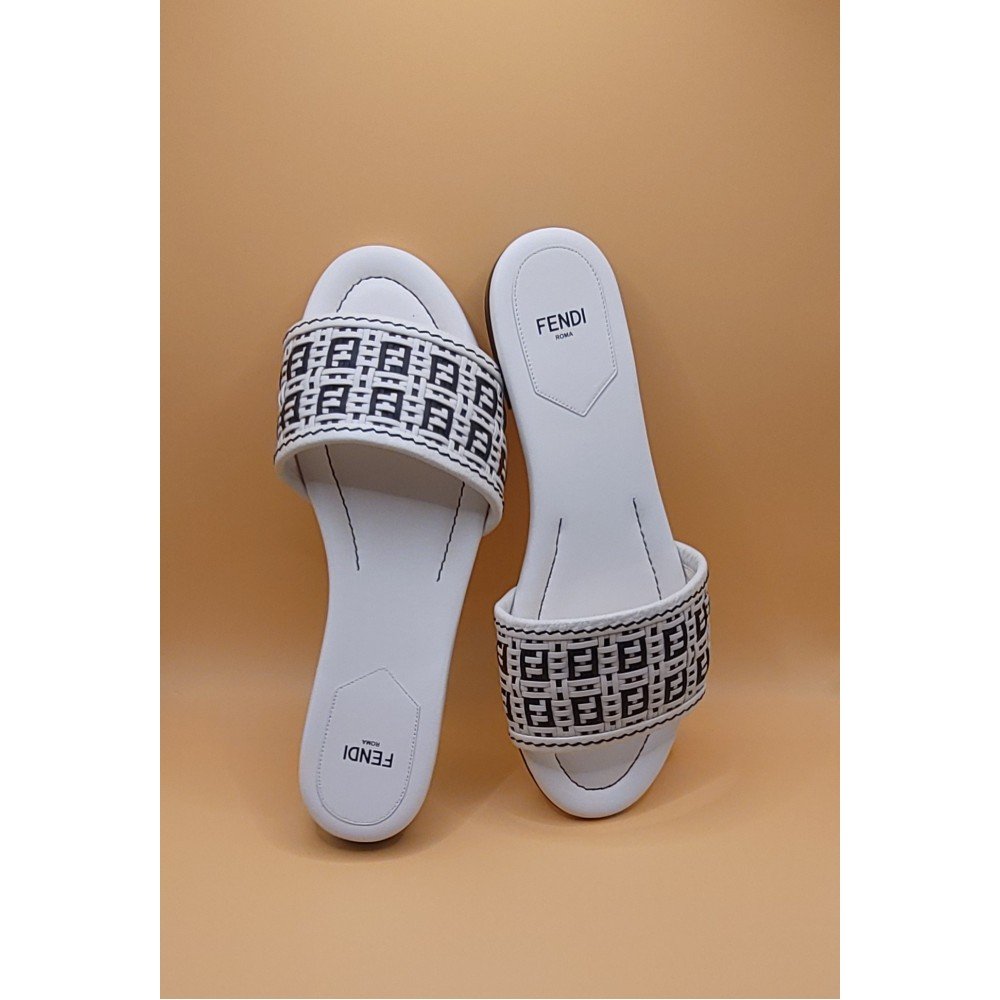 Fendi slippers