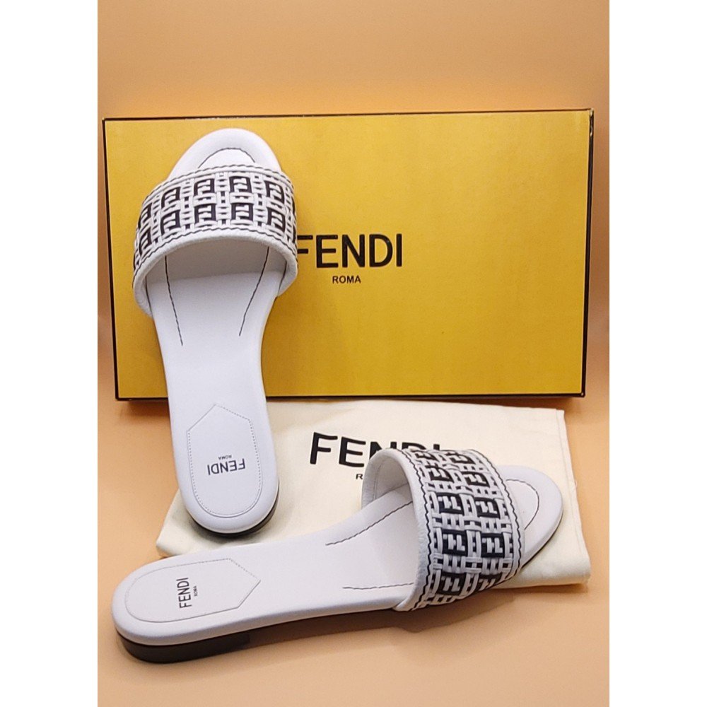 Fendi slippers