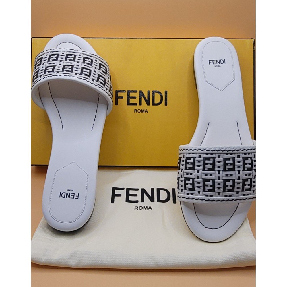 Fendi slippers